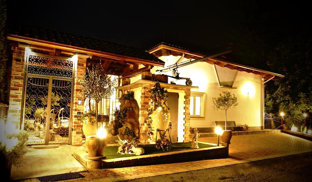 Wellness Suite Na' Canuna' Roddi Exterior foto